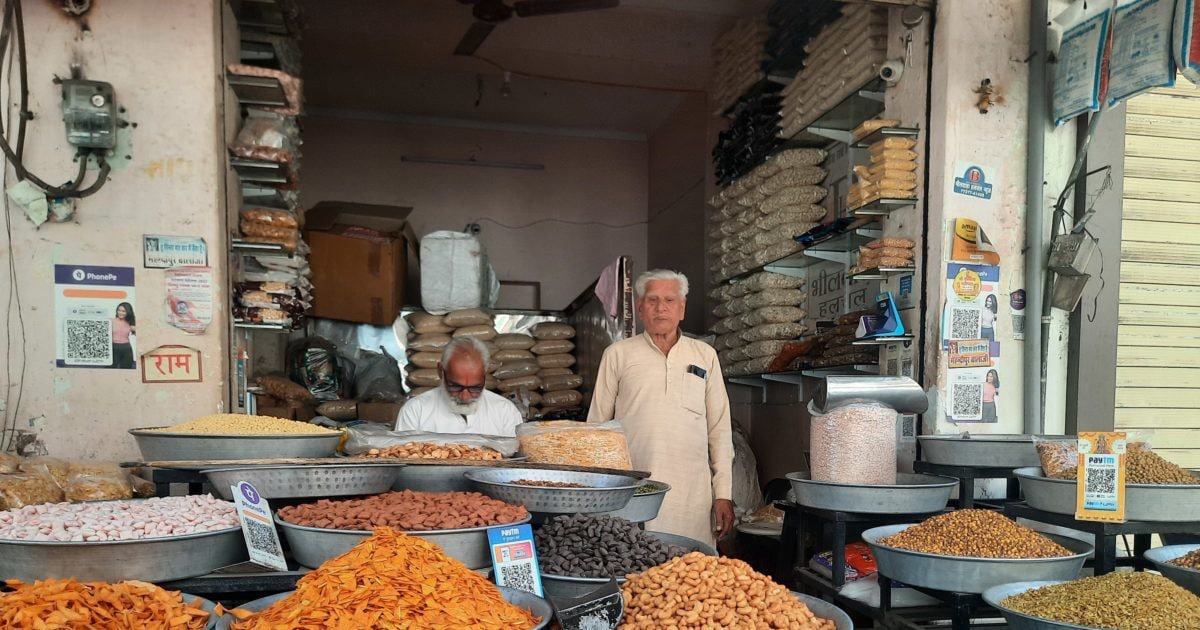 Street Food: Special Bhungdas are available in this shop of Bhilwara, the story is related to the country’s independence