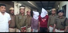 Crime News : नाबालिग से चलती गाड़ी में सामूहिक दुष्कर्म करने वाले दो आरोपी गिरफ्तार, पुलिस ने किया यह खुलासा