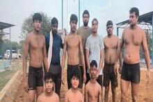 Noida: कुश्ती की परंपरा को जीवित करने में जुटे युवा, छोटे अखाड़े से बड़े दंगल की तैयारी
