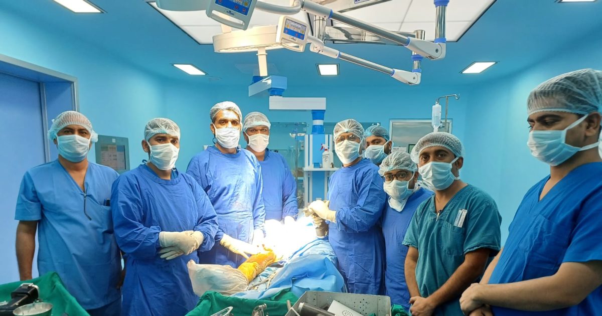 Barmer News: जिला अस्पताल में पहली बार हुई घुटनों की सफल सर्जरी, ढाई साल से परेशान था मरीज
