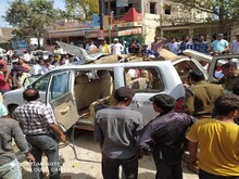 घर में चल रही थी बारात निकलने की तैयारी, तभी जोरदार धमाके में उड़ी कार की छत