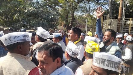  धारा-188 उस वक्त लगाई जाती है, जब कोई व्यक्ति या समूह लॉकडाउन या उसके दौरान सरकार के निर्देशों का उल्लंघन करता है. कोरोना काल में इस धारा को महामारी एक्ट के नाम से जाना गया है.