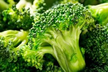 Broccoli Benefits: New disclosure about broccoli, reduces the risk of cancer, obesity and stomach related diseases.