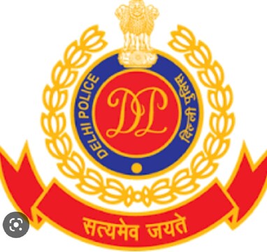 दिल्ली पुलिस ने रिटायर्ड आइएस अधिकारी जीएस मीणा को धमकी देने वाले आरोपी को गिरफ्तार किया. 