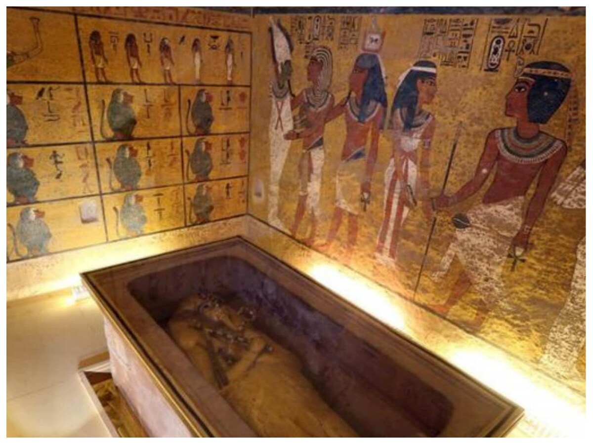 Cairo found Golden Treasure Gold heart gold tongue found in mummy ...