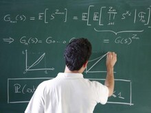 आईआईटियन ने छोड़ी लाखों की नौकरी, अब ऑनलाइन सिखा रहा गणित