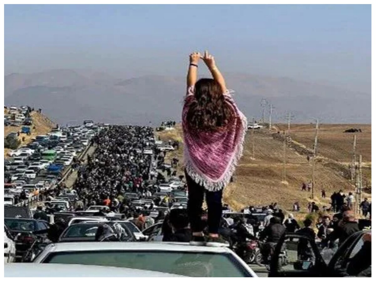 Iran poisoning girls, mysterious wave of illness, schoolgirls illness, knowledge news hindi, Knowledge News, Iran, Girls are poisoning, Headache, Breathing Issue, Vomiting, Nausea, Islam extremists, Islamic Terorism, Right to Education, Muslim Terrorists, ईरान में लड़कियों को क्‍यों दिया जा रहा है जहर, नॉलेज न्‍यूज, छात्राएं पड़ रहीं बीमार, रहस्‍यमयी बीमारी, सिर दर्द, सिरदर्द, उलटियां, सांस लेने में दिक्‍कत, कैंसर, शिक्षा का अधिकार, बेटी पढ़ाओ, इस्‍लामी आतंकवाद, मुस्लिम आतंकवादी, मुसलमान