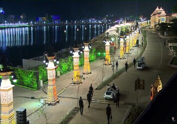 दिसंबर और जनवरी के महिने में दान से कुल आय दो करोड़ 73 लाख से अधिक और प्रसाद से कुल आय 4 करोड़ 60 लाख से अधिक रही.