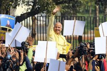 शराब घोटाले में मनीष सिसोदिया की गिरफ्तारी पर AAP-बीजेपी में जुबानी जंग, अरविंद केजरीवाल ने बताया 'बेकसूर'