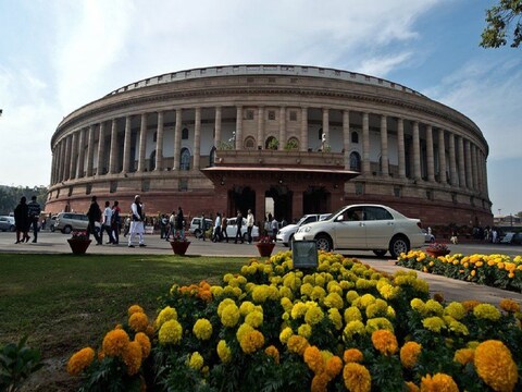 
Budget Session 2023: बजट सत्र का चौथा दिन आज, हिंडनबर्ग रिपोर्ट पर हंगामे के आसार, 11 बजे तक कार्यवाही है स्थगित
