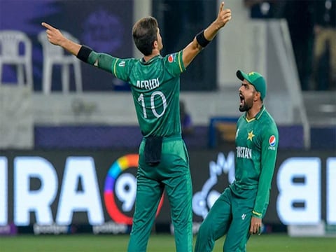 बाबर आजम और शाहीन अफरीदी पाकिस्तान के बेहतरीन क्रिकेटरों में से एक हैं. (AFP)