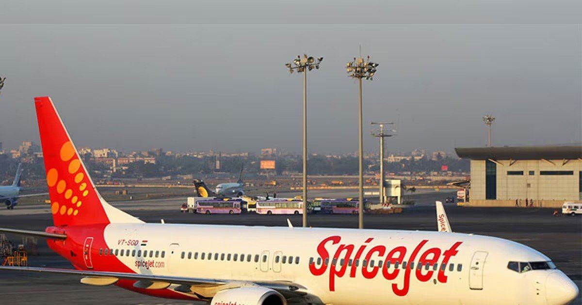 Spicejet flight from kolkata to bangkok emergency landing in kolkata