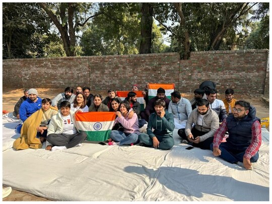 यूनाइडेट रेसलिंग फेडरेशन ने भारत में होने वाली एशियन चैंपियनशिप को लेकर बड़ा फैसला लिया है.  (PIC : Vinesh Phogat/Twitter)