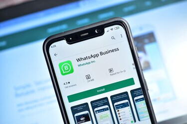  WhatsAp बिजनेस-इनिशिएटेड कन्वर्सेशन में तीन नई कैटेगरी- यूटिलिटी, ऑथेंटिकेशन और मार्केटिंग को पेश कर रही है. कन्वर्सेशन को 24 घंटे में अनलिमिटेड इंटरैक्शन के तौर पर परिभाषित किया गया है.