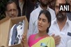 जगन की बहन शर्मिला ने सीएम KCR को दिया अनोखा तोहफा, पदयात्रा की दी चुनौती
