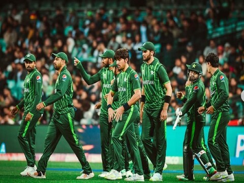 बाबर आजम के मैच के टिकट महज कुछ रुपये में बिक रहे. (Babar azam instagram)