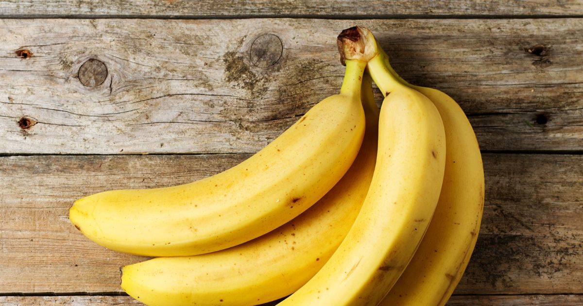 Banana is not only beneficial also cause health problem migraine