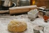 रोटी बनाने के बाद बच जाता है आटा, फ्रिज में 4 आसान तरीकों से करें स्टोर