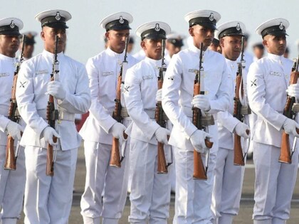 Indian Navy Bharti 2023 : नौसेना का भर्ती विज्ञापन रोजगार समाचार पत्र में प्रकाशित हुआ है. 

