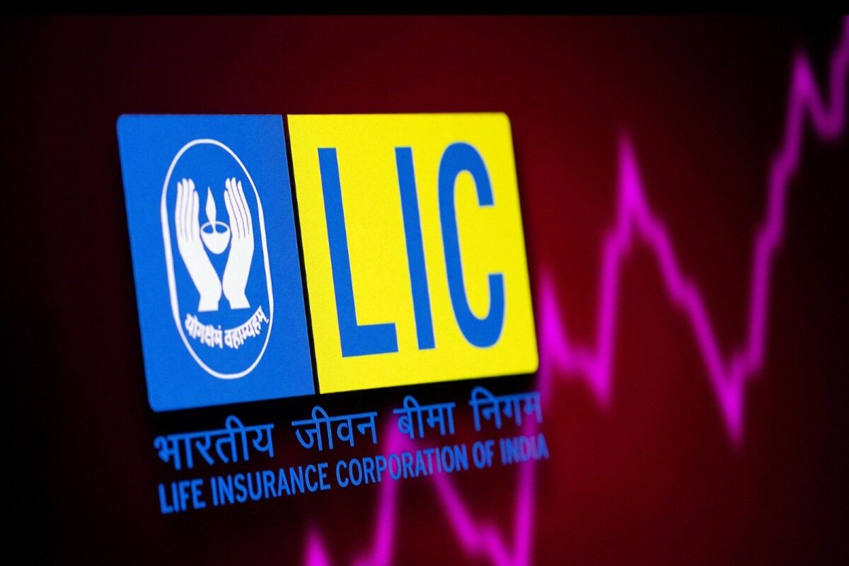 lic q1 results: LIC to announce its Q1 results on August 10 - The Economic  Times
