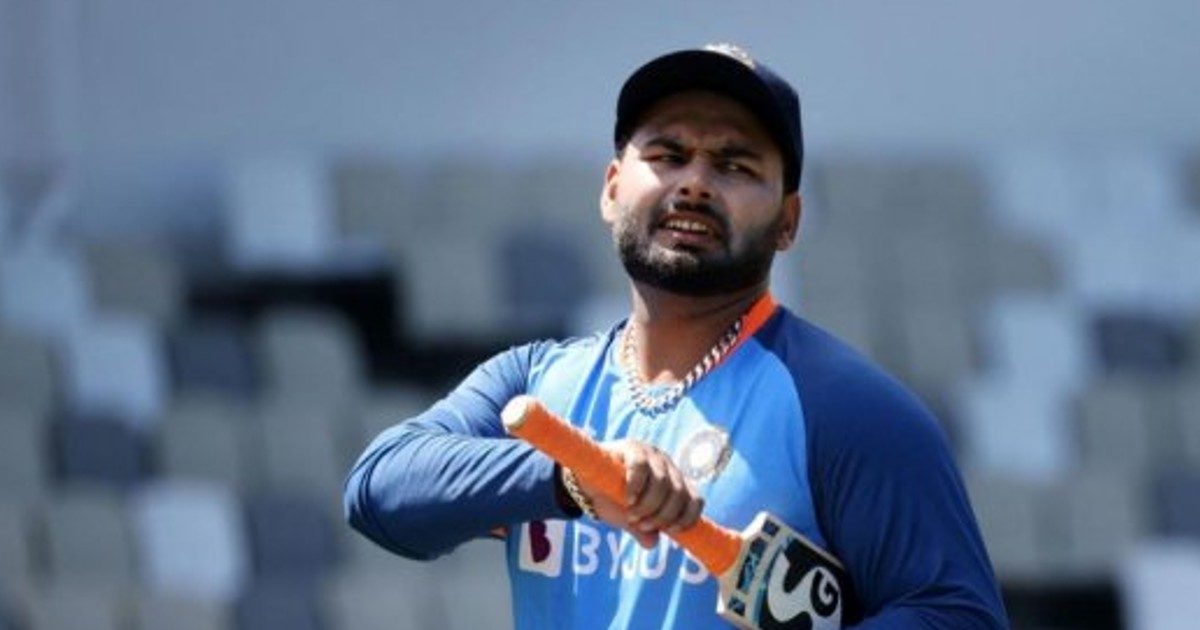 Rishabh Pant getting ready to explode after the accident, going to do one thing first