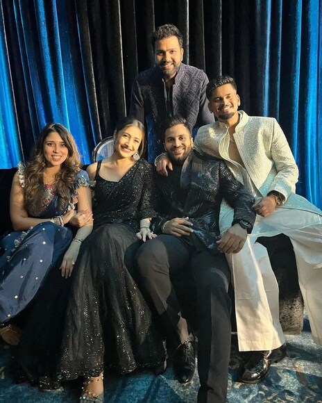  shardul thakur-mittali parulkar wedding, Shardul Thakur Wedding, shardul thakur education, Shardul Thakur Marriage, who is mittali parulkar, mittali parulkar  education, Celeb Education, शार्दुल ठाकुर की शादी, कौन हैं मिताली पारुलकर, मिताली पारुलकर की एजुकेशन, कहां तक पढ़ी हैं मिताली पारुलकर, शार्दुल ठाकुर की एजुकेशन, शार्दुल ठाकुर-मिताली पारुलकर की शादी