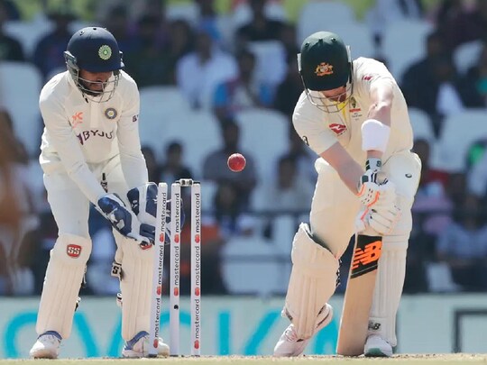 IND vs AUS : स्‍टीव स्मिथ को पहली पारी में रवींद्र जडेजा ने क्‍लीन बोल्‍ड कर दिया था. (BCCI)