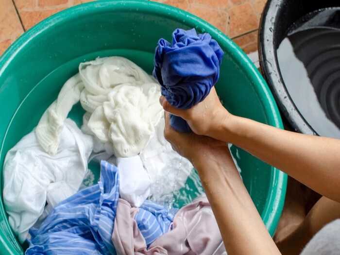 नाली में न बहने दें AC का पानी, 3 कामों के लिए हो सकता इस्तेमाल, जानकर