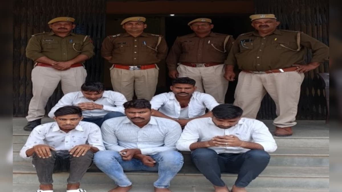 ‘स्पेशल 26’ की तर्ज पर ठगी करने वाले रैकेट का पर्दाफाश, फ़र्जी IT अधिकारी समेत 5 गिरफ्तार