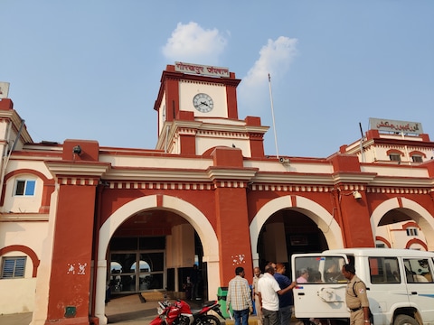  रेलवे की ई कैटरिंग सेवा