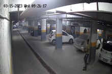 OMG: नौकरी से निकाला तो गाड़ियों पर निकाला गुस्सा, एक साथ 15 कारों पर फेंका तेजाब