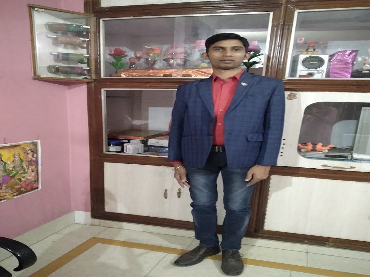 मुजफ्फरपुर में डॉक्टर के बेटे का अपहरण, सड़क से जबरन कार में उठाया, पुलिस  महकमे में हड़कंप - Criminals kidnapped doctor son at kanti area of  muzaffarpur – News18 हिंदी