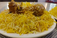 Taste of Lucknow: 55 तरह के मसाले बनाते हैं इस चिकन बिरयानी को खास, 1955 से बरकरार है स्वाद