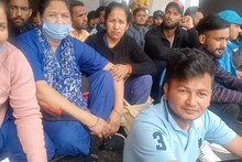 Dehradun News: दून अस्पताल में 300 कर्मचारियों की सेवा समाप्त, विरोध प्रदर्शन जारी , जानिए पूरा मामला