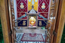 Bikaner News : इस मंदिर की अनोखी मान्यता! भगवान के कान में बोलते हैं भक्त, दूर हो जाते हैं दोष
