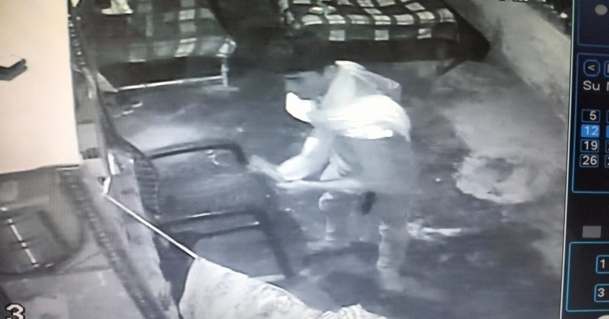 Crime News: खाना खाकर बिल तो चुकाया नहीं, उल्टा चुरा ले गया साढ़े 13 हजार रुपए, देखें वीडियो
