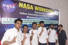 Good News: साथियों के साथ मिलकर हमउम्र छात्रों को NASA भेजते हैं दिव्य प्रकाश, इस क्लास के हैं छात्र
