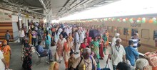 Dungarpur News : डूंगरपुर से रामेश्वरम के लिए रवाना हुए 490 तीर्थयात्री, सज-धजकर निकली ट्रेन