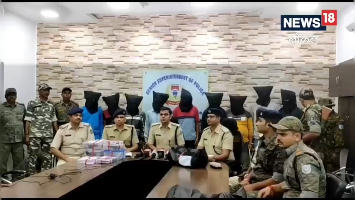 Jamshedpur News कुख्यात रहीम खान समेत 9 डकैत गिरफ्तार, 2.15 लाख नगद