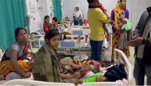अस्पताल में एंटीबायोटिक इंजेक्शन लगाने के बाद बिगड़ी 14 बच्चों की तबियत