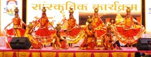 Video:  सिर पर चरी रखकर लगाते हैं आग, फिर होता है डांस, देखिये इस अद्भुद डांस को...