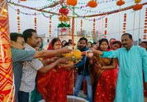 Chaiti Chhath 2023: महापर्व पर पूर्णिया में लगी डुबकी, सूर्य मंदिर में व्रतियों ने मांगी मुराद