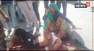 घायल को लेकर पहुंचे डीएम ऑफिस, फिर कर दिया डीएम ऑफिस का गेट बंद, जानिए