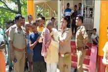 नवरात्रि के मौके पर मंदिर पहुंचे वृ्द्ध ने काटकर चढ़ा दी देवी मां को अपनी जीभ, वजह जान रह जाएंगे हैरान