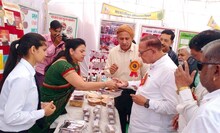 Bikaner News : इस मेले में हजारों किसानों ने सीखी खेती की नई तकनीक, कृषि विभाग ऐसे करेगा लाभान्वित