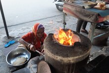 Famous Food : यहां मिट्टी के चूल्हे पर बनती है स्पेशल दाल-बाटी, सिर्फ 50 रुपये में मिलता है भरपेट