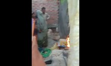 UP: उन्नाव में टला कानपुर देहात जैसा हादसा, महिला ने खुद लगाई झोपड़ी में आग, जानें पूरा मामला