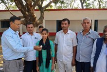 Bihar Board 10th Result 2023 : किसान की बेटी की बिहार बोर्ड में आई 6वीं रैंक, डॉक्टर बनने का है सपना