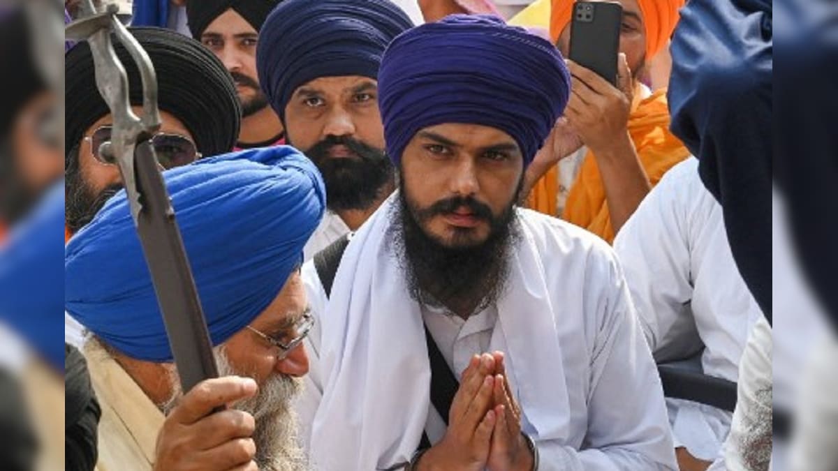 अमृतपाल के वकील नहीं दे पाए गिरफ्तारी का सबूत, बार-बार पुलिस को दे रहा है चकमा, अब भी तलाश जारी
