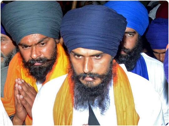खालिस्तान समर्थक और अलगाववादी अमृतपाल सिंह गिरफ्तारी से बचने के लिए भागता फिर रहा है. (एएनआई फाइल फोटो)